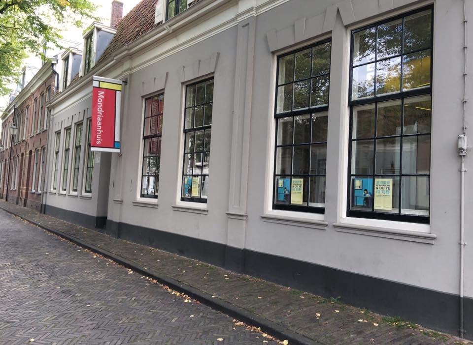 Mondriaanhuis weer open / 100 jaar De Stijl