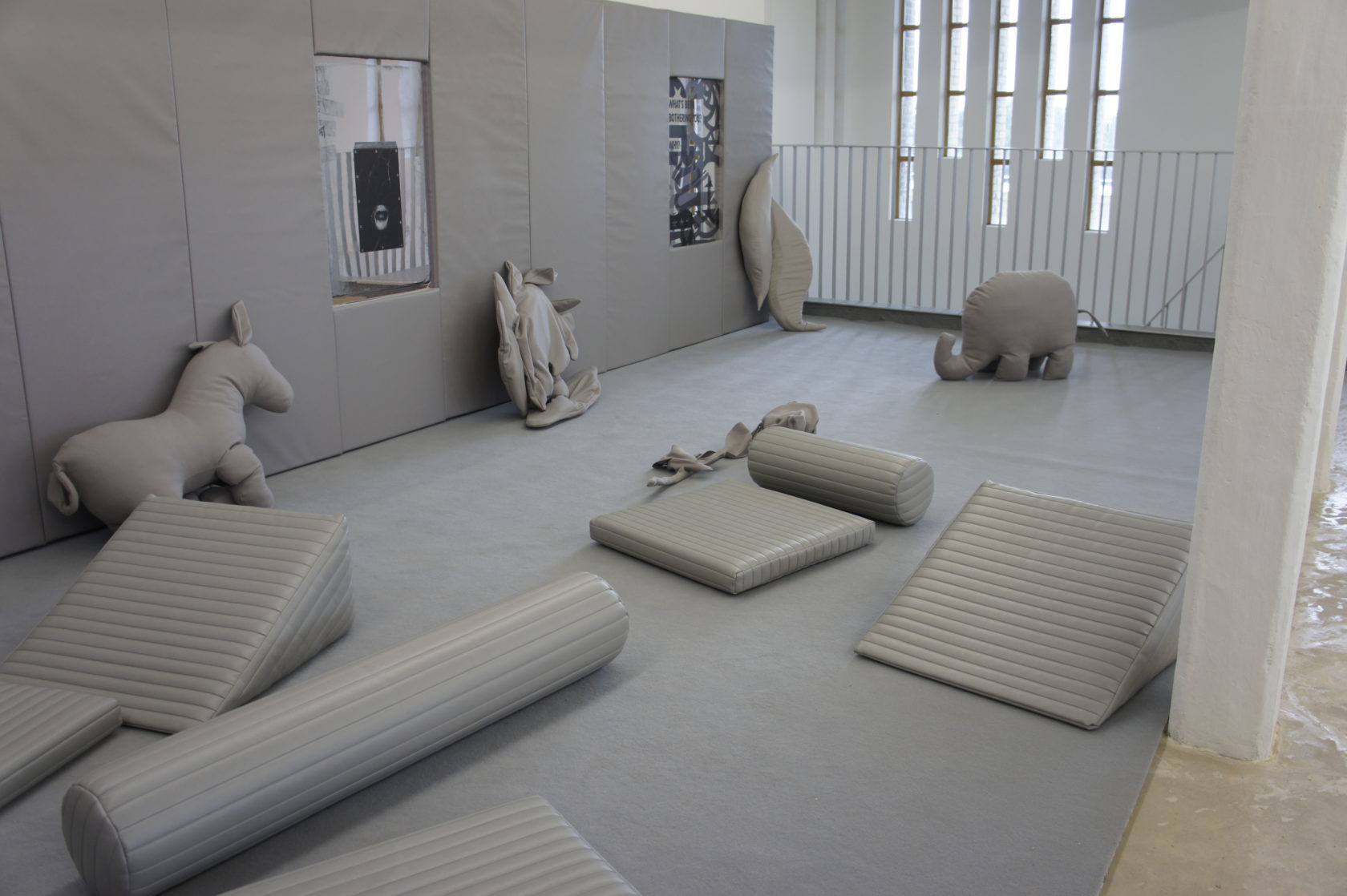 De poëtische beeldtaal bij Wilfried Lentz/ a Tale of a Tub