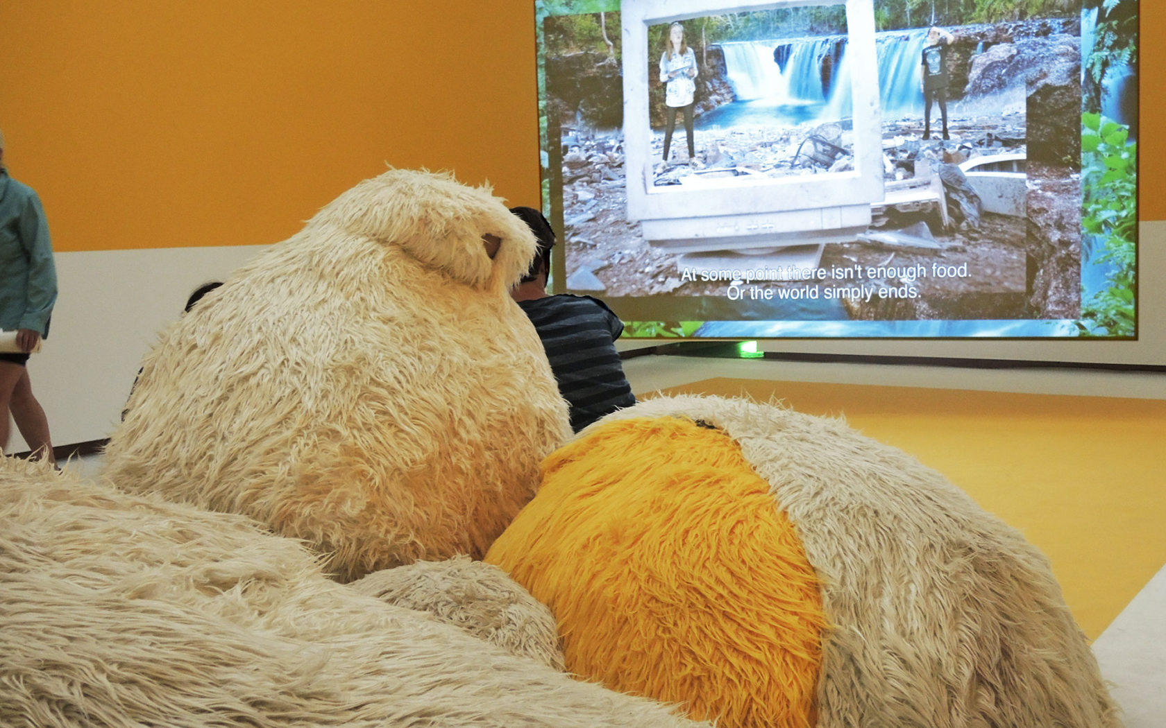 Melanie Bonajo; de dood of de gladiolen