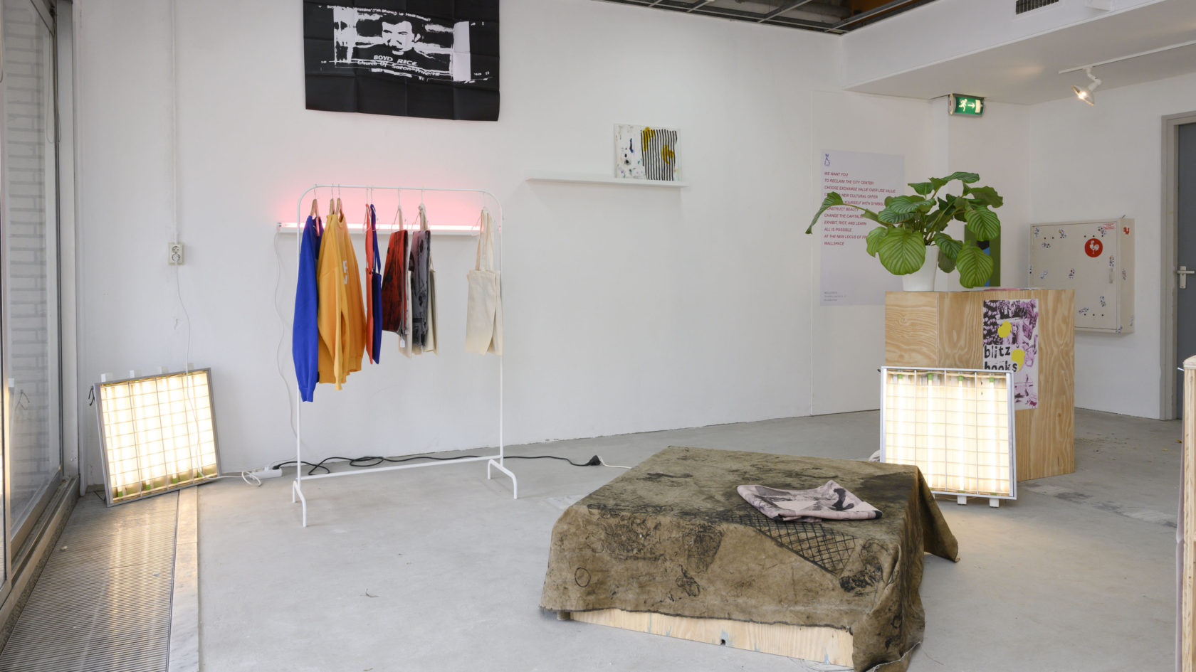 Al bricolerend door L’INVENTION DU QUOTIDIEN en daarna een biertje aan de bar