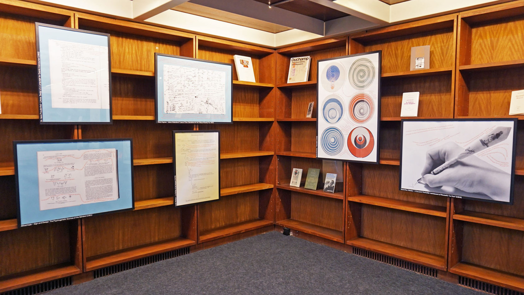 Futurist schildert een danseres in actie met 48 benen