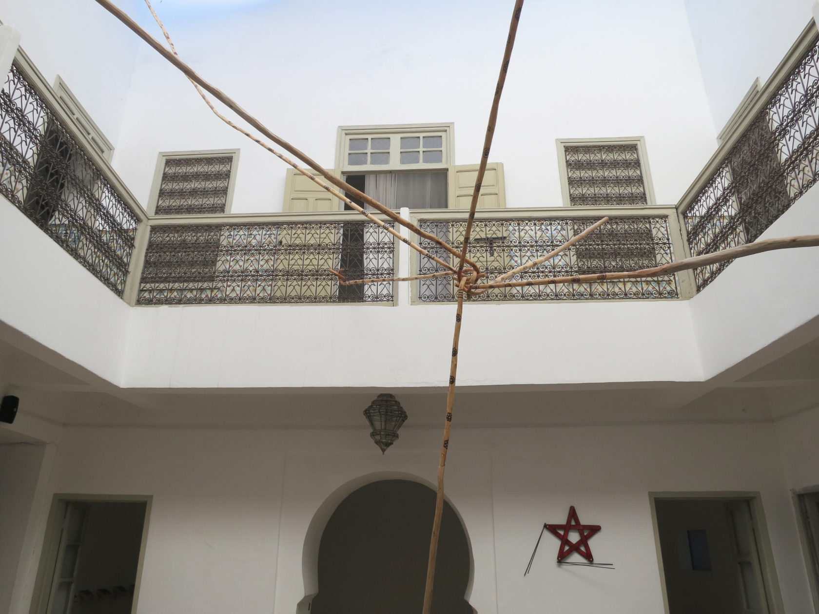 Stroom Invest interviews / curator Laila Hida