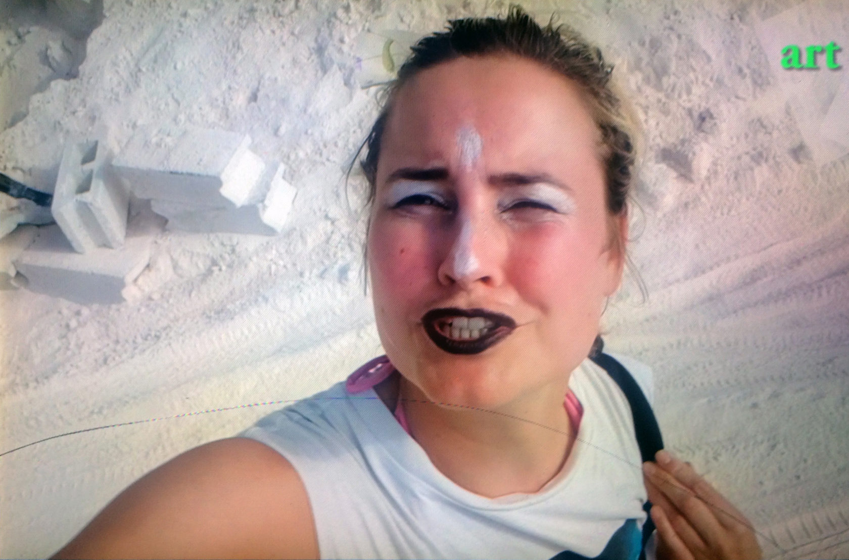 De influencer in zijn hemd gezet