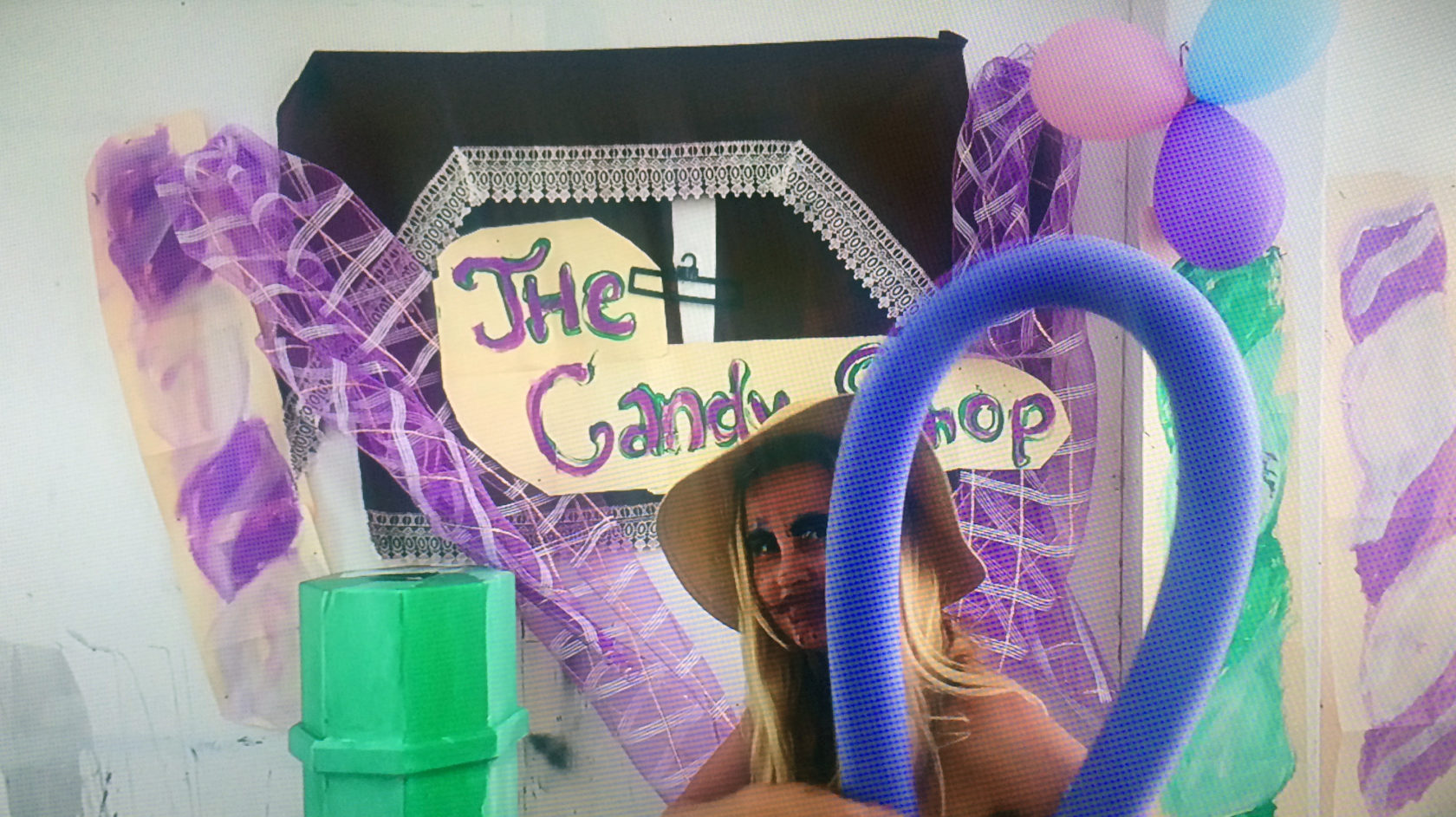 De influencer in zijn hemd gezet