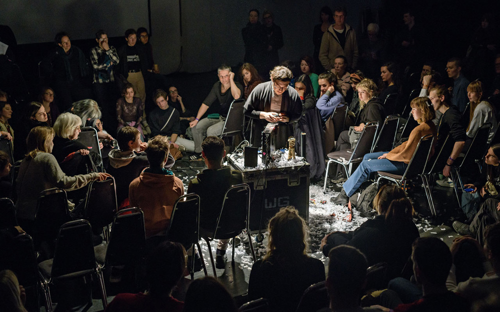 Meet iii-resident Mario de Vega on resonance and perception