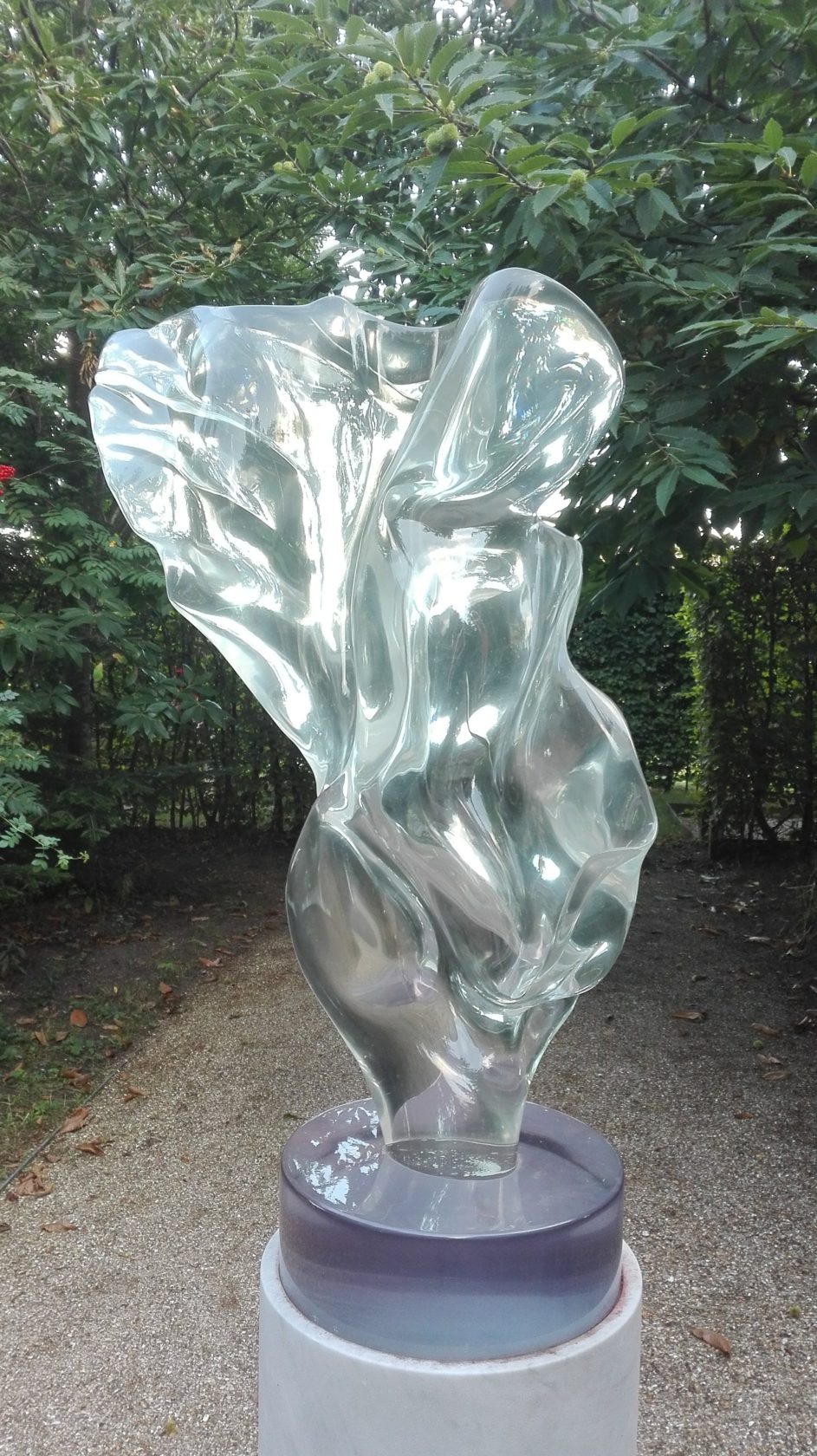Het marmer en brons van Helaine Blumenfeld