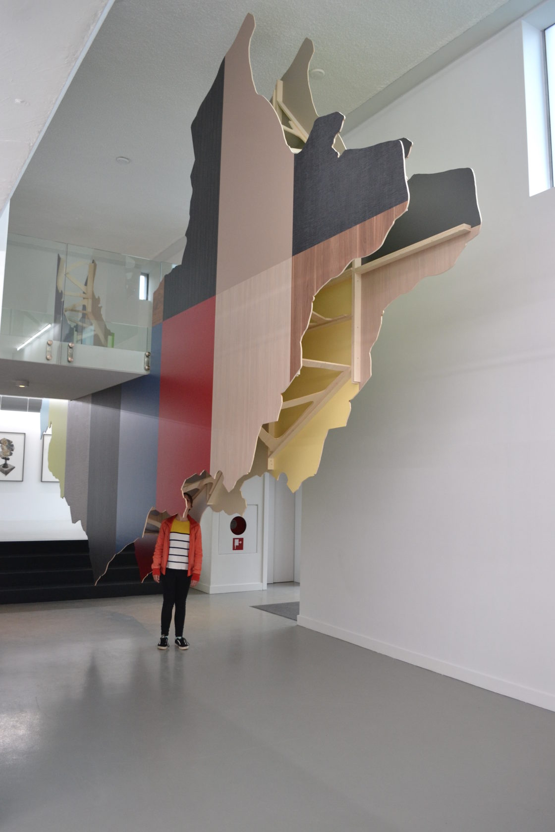 Unhide All & Embodied Lines in Diepenheim