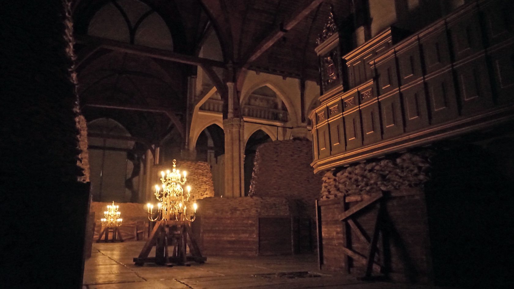 Zandzakken gevuld met poëzie