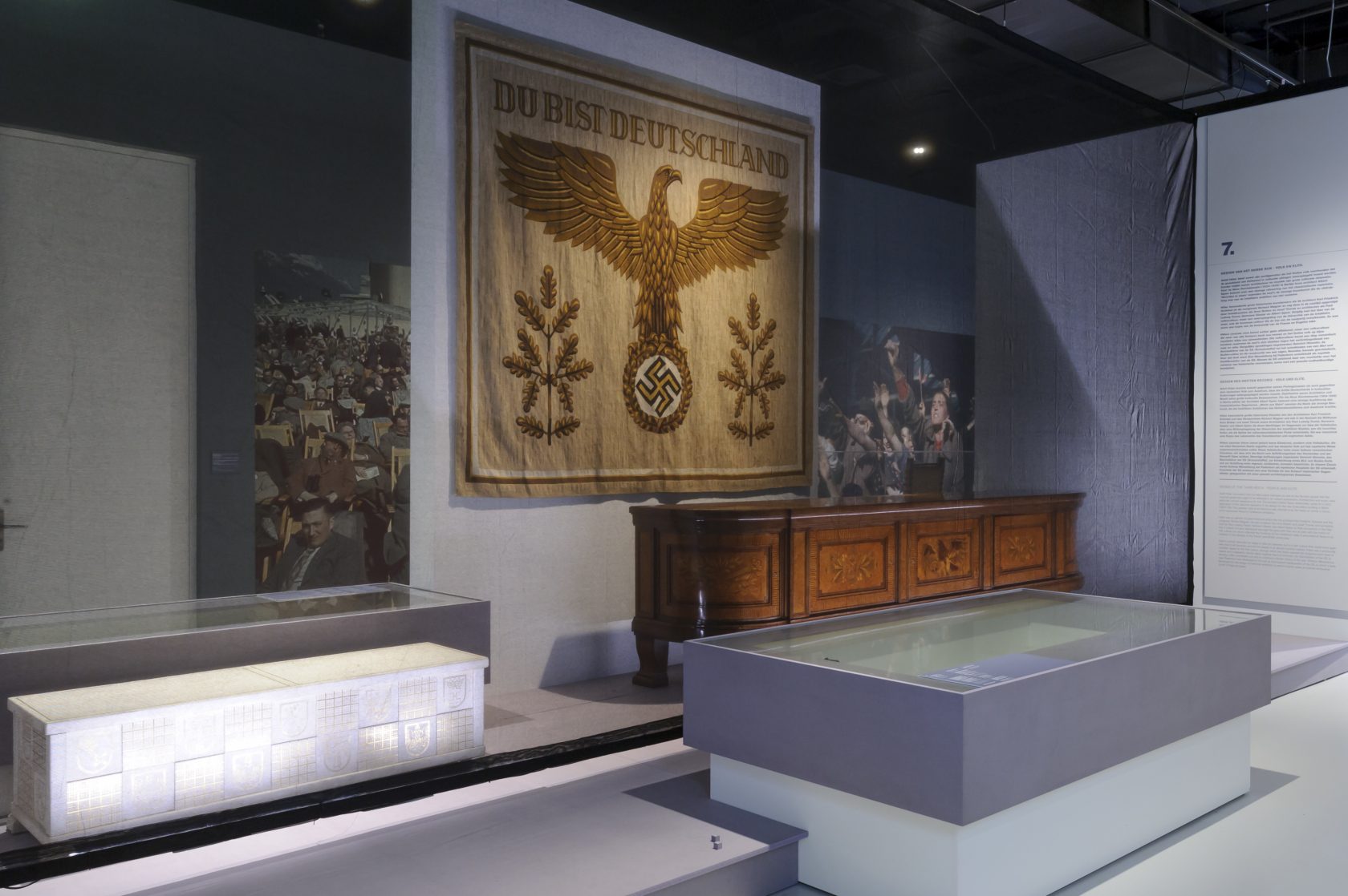 Derde Rijk design: smakeloos, manipulerend, effectief