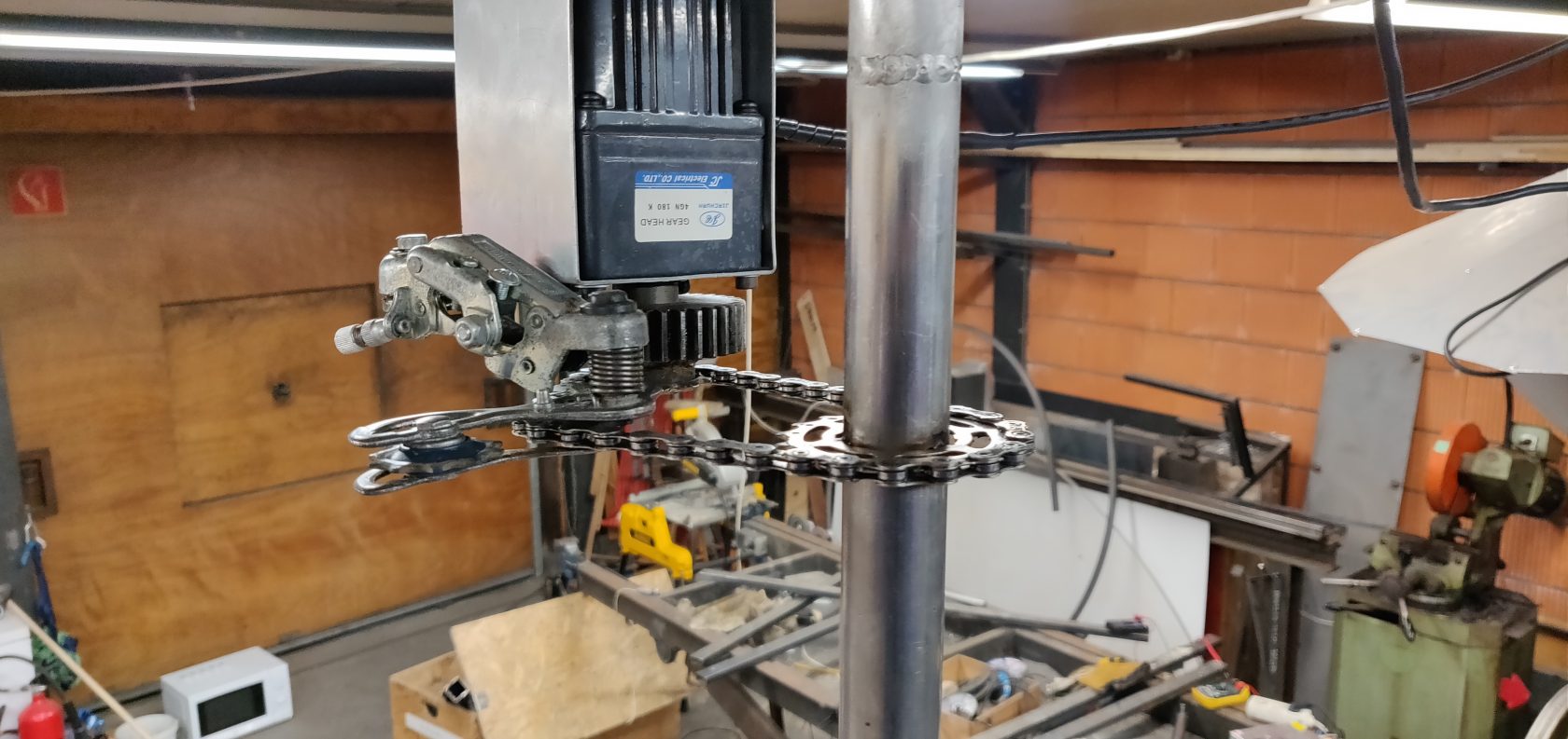 Meet iii-resident Pelle Schilling