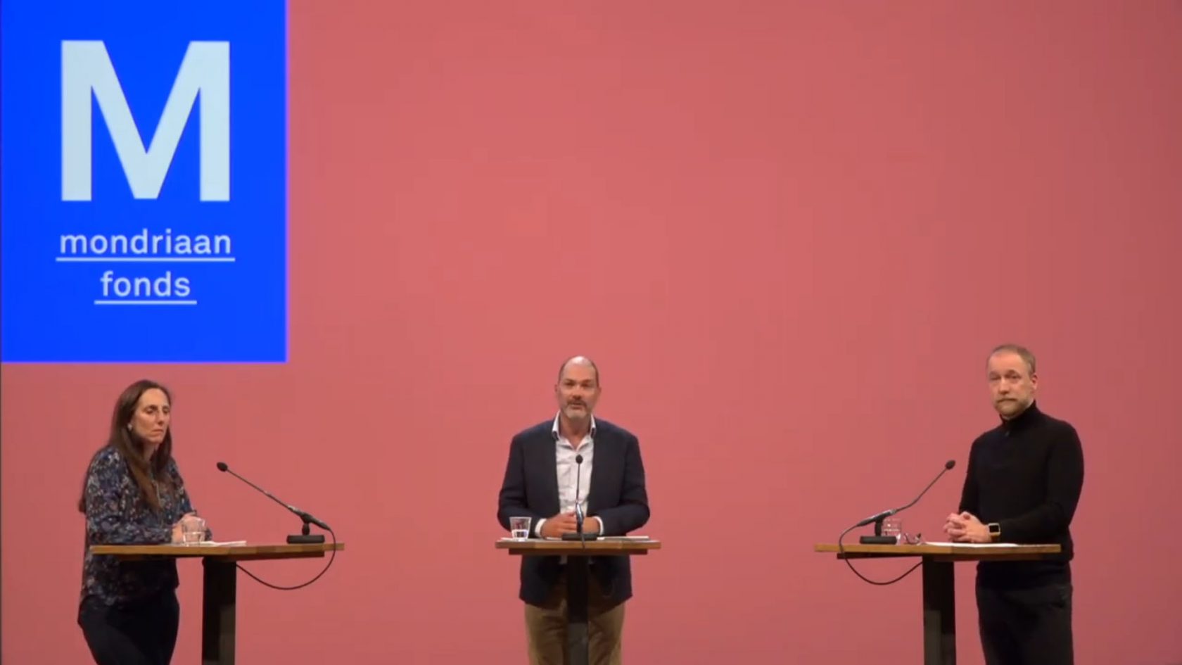 Mondriaan Fonds schaft het kunstenaarsinitiatief af