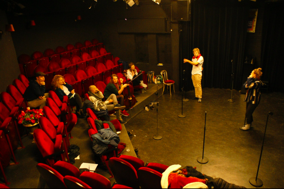 TKA, een ontmoeting tussen beeldende kunst, theater en muziek