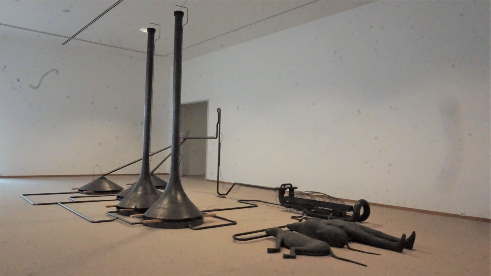 Mark Manders – the artist is absent