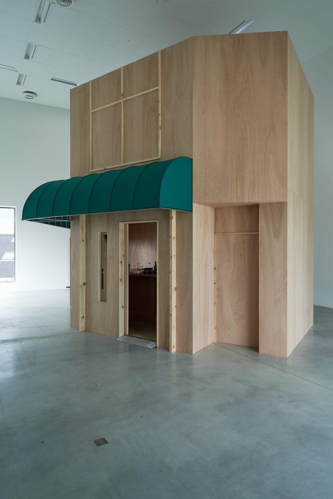 Van niets tot iets of toch niets