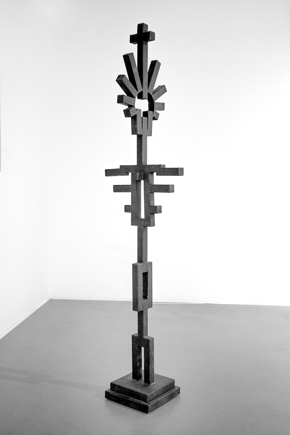 Totems van staal, totems van stilte