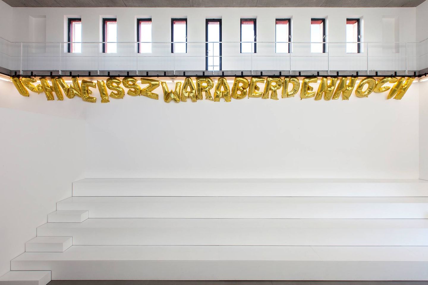 EXTRACT – ‘Ik weet het heel goed, maar toch’ door Banu Cennetoğlu