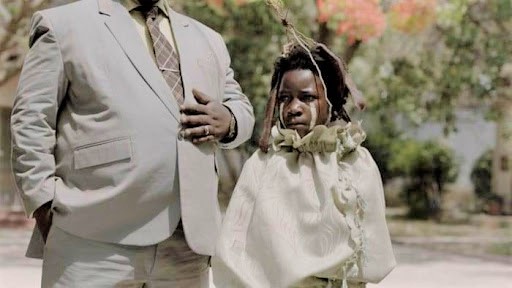 DWAALSPOOR – ‘I Am Not a Witch’ door Rungano Nyoni