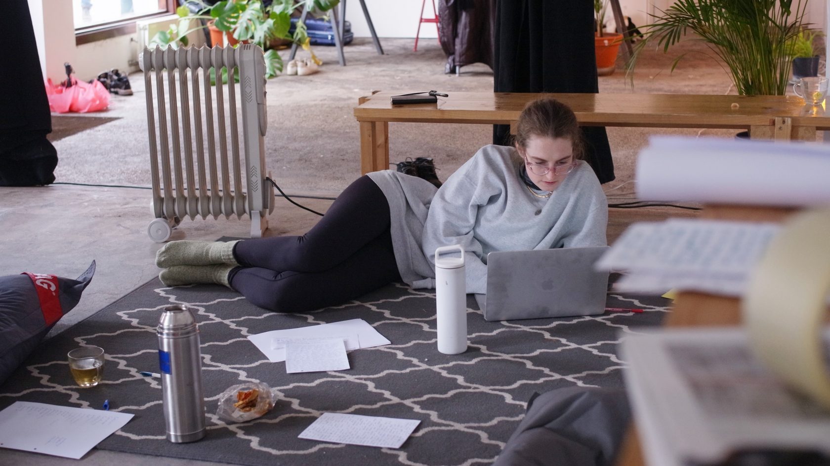 “An alphabetic order of accusations, beginnings and groceries” – on connecting writing and improvisation