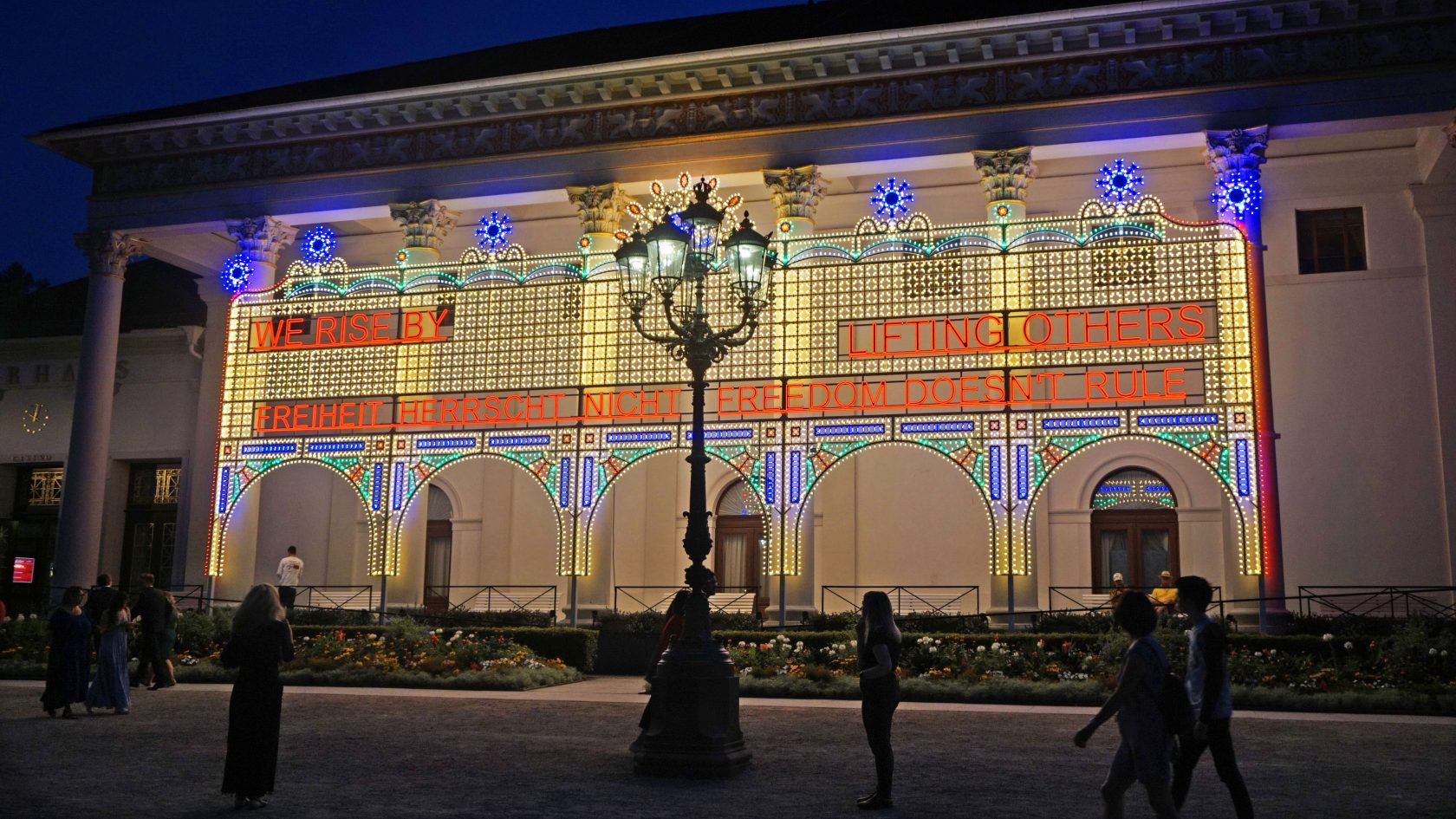 Badend in het licht van Baden-Baden