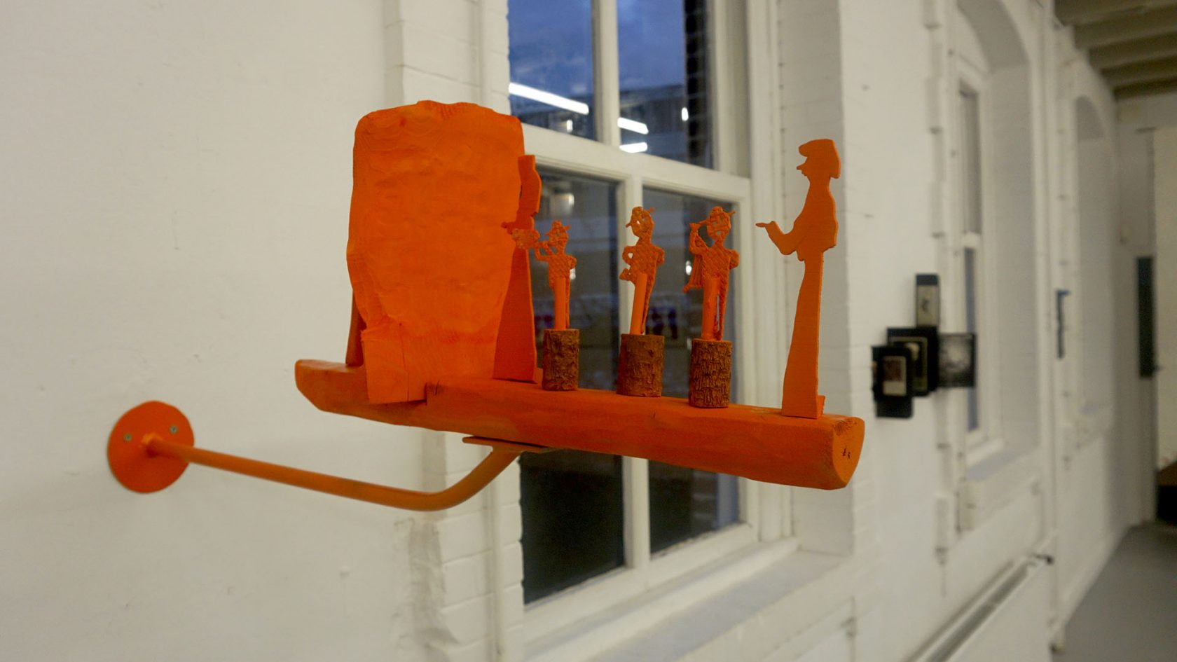 Kijk dat is die Verdult die altijd op dezelfde manier flikkert… altijd op dezelfde manier… altijd op dezelfde manier…