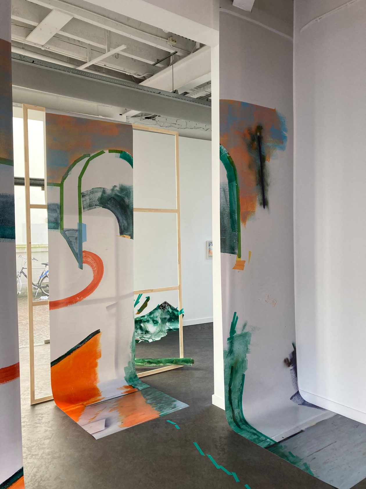 DOUBLET #3 met Roos van Haaften en Heike Gallmeier