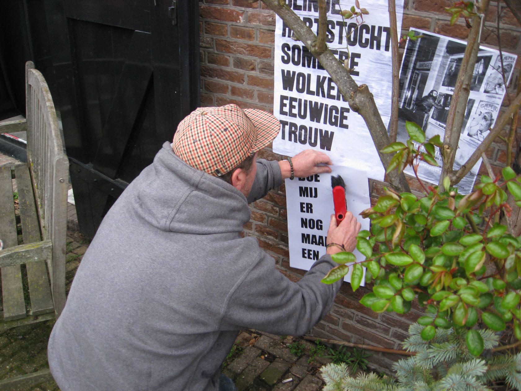 De Wilde Plakker: Nog steeds niet in de krant, wel in de galerie