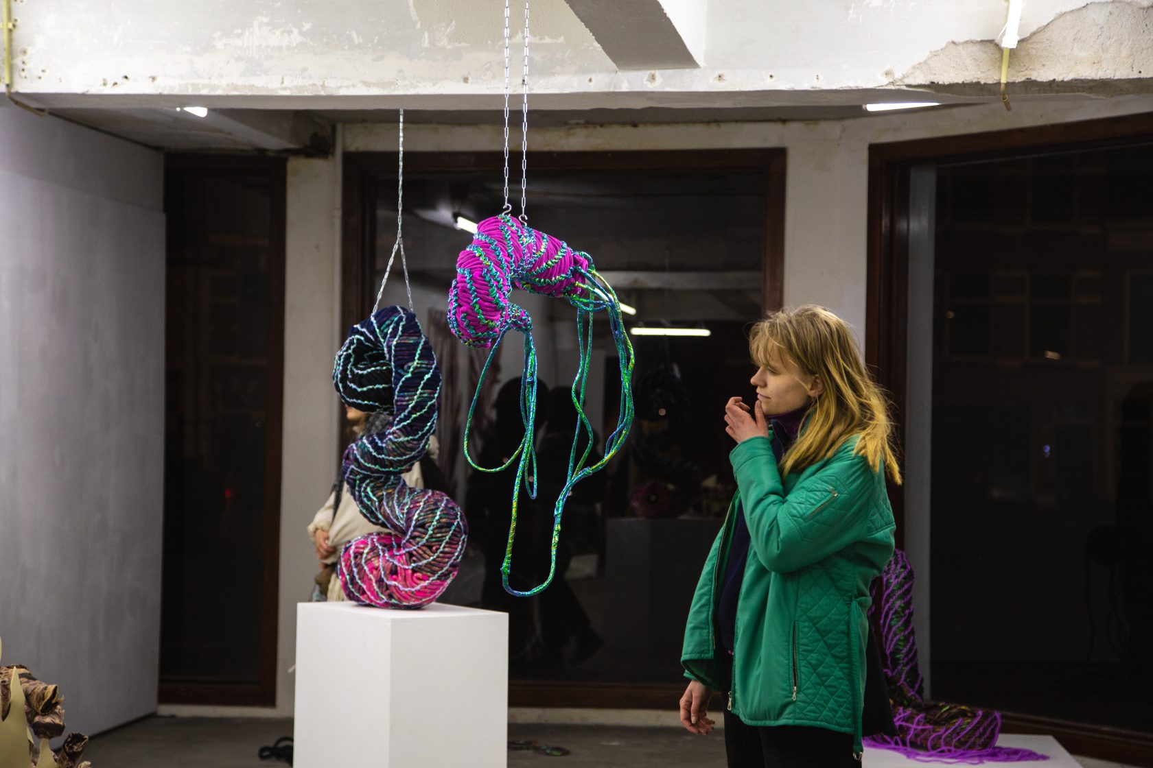 Geen kunst voor boven de bank, maar bij de bank