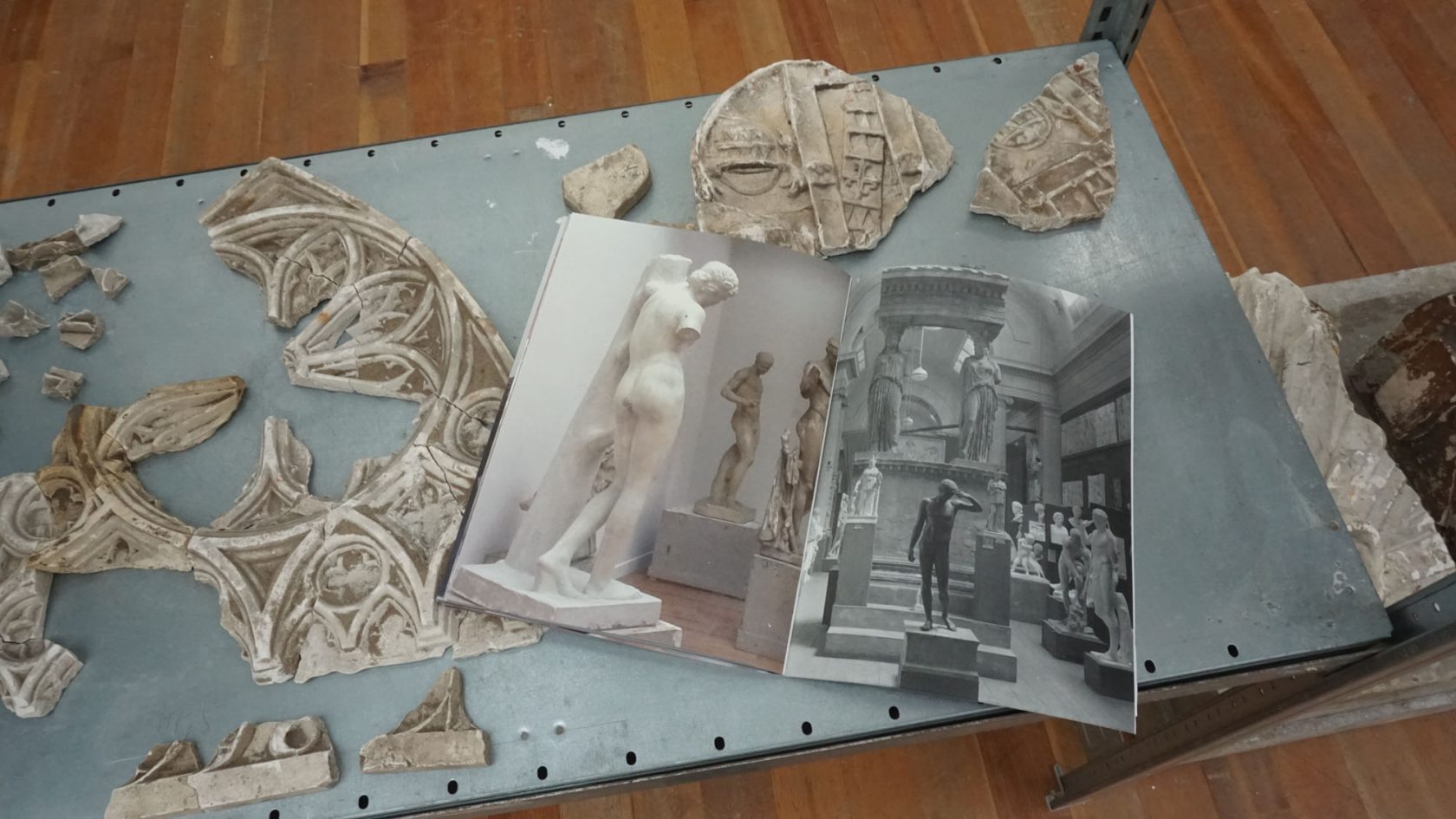 Studenten pakken de eigen draad weer op in KABK Graduation Show