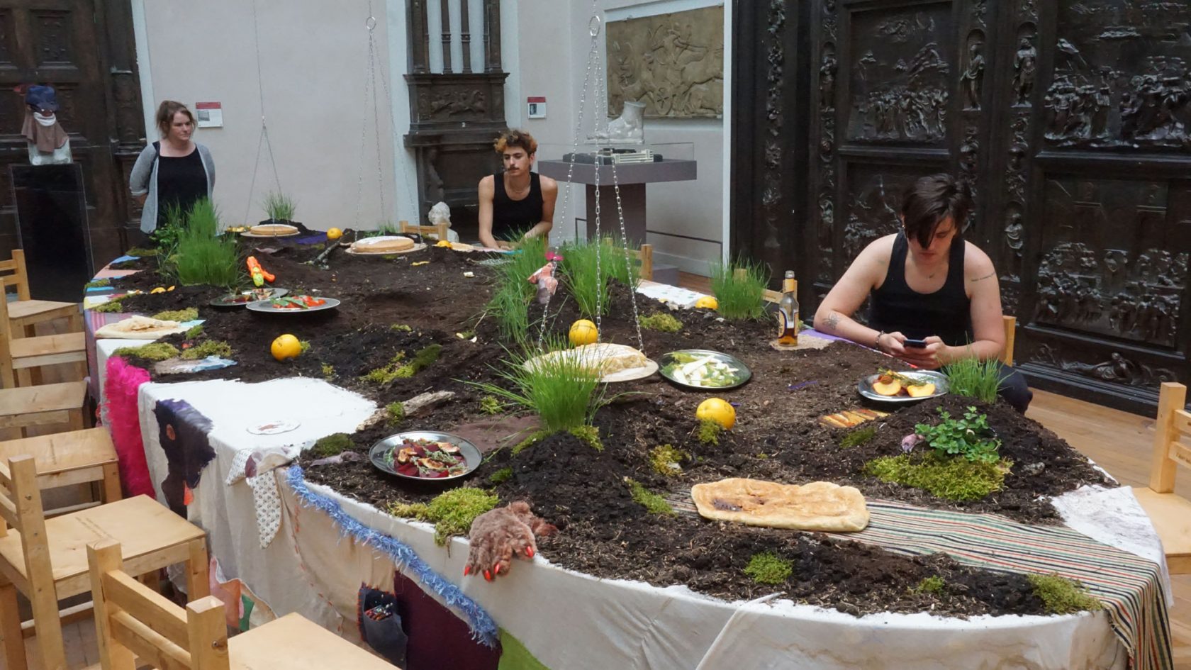 Studenten pakken de eigen draad weer op in KABK Graduation Show