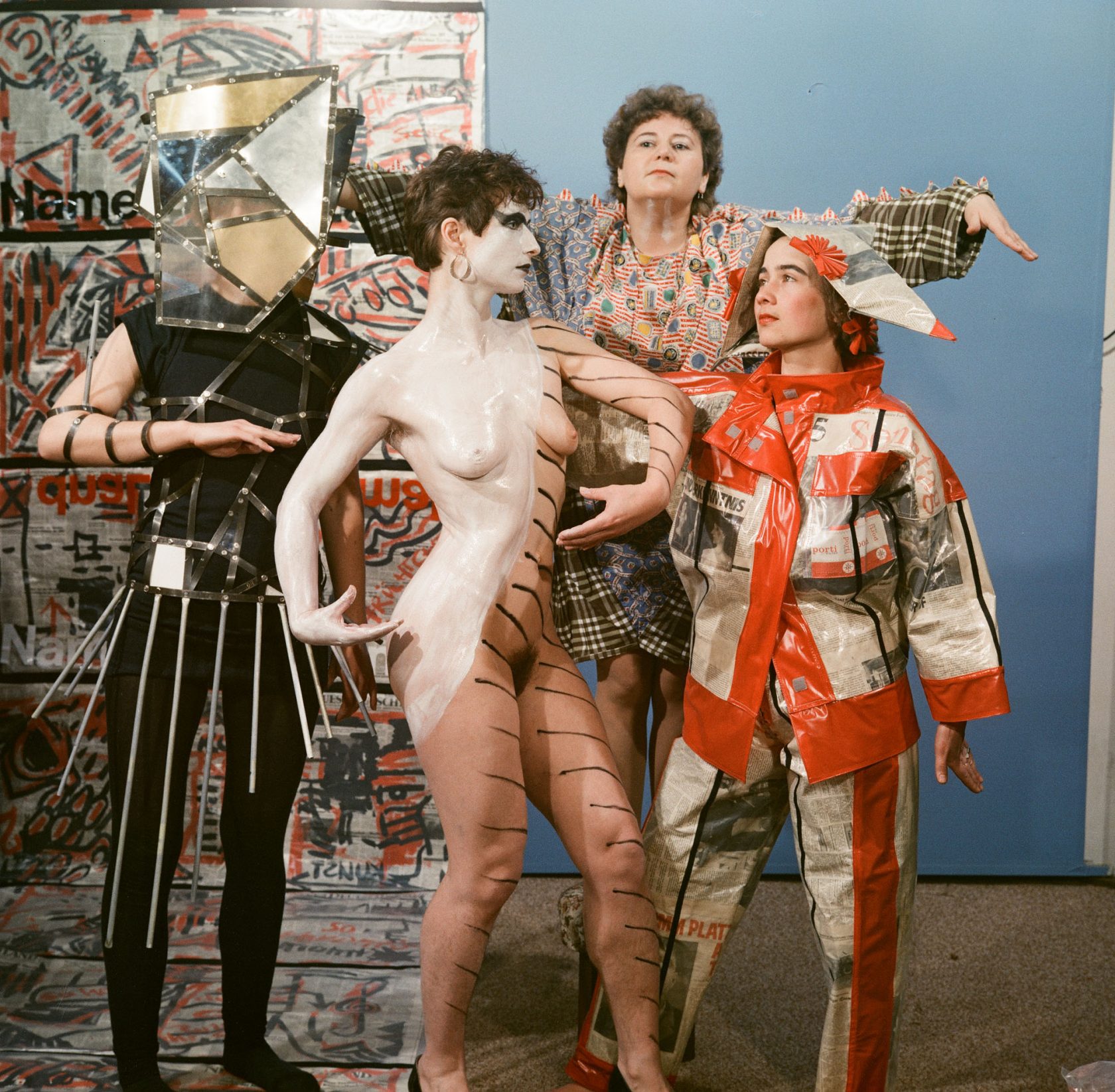 Hosen haben Röcke an – act in het luchtledige