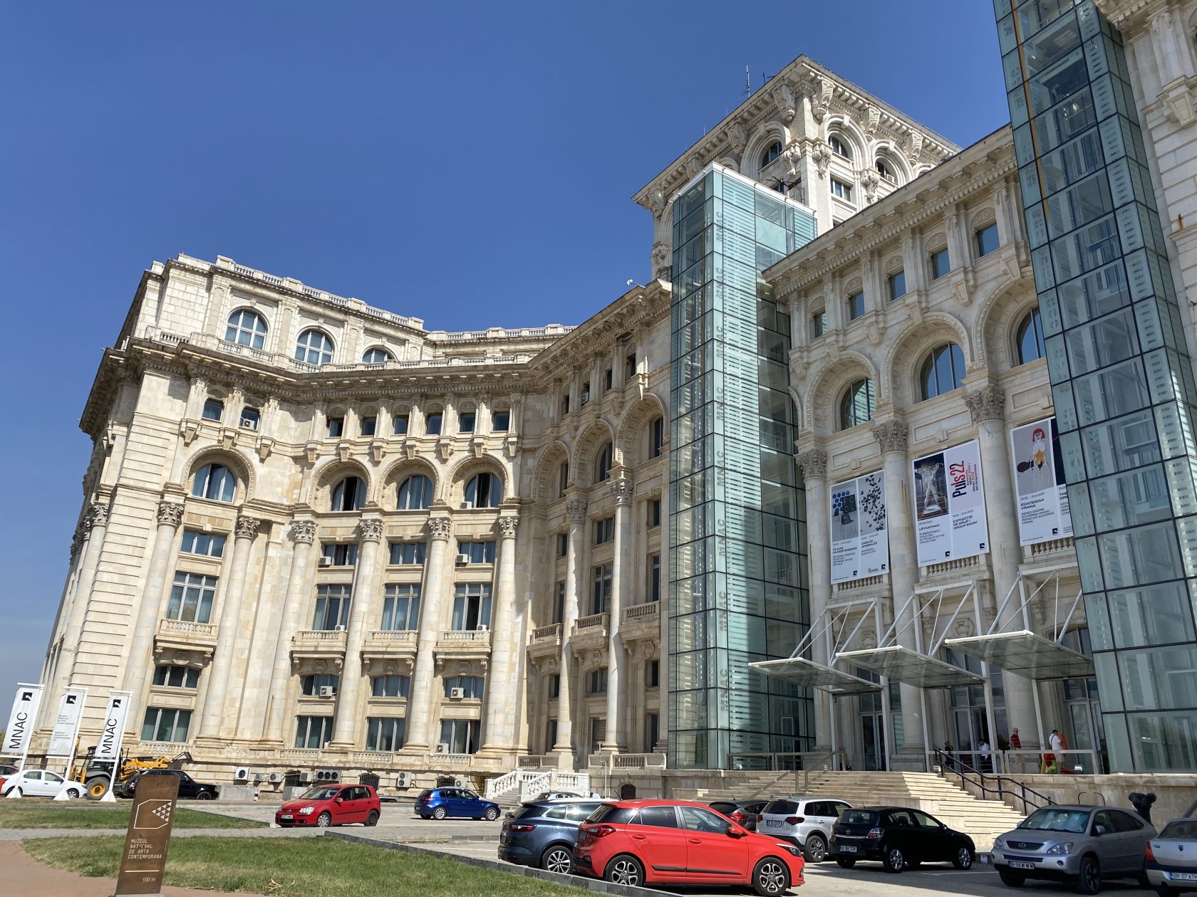 MNAC in Boekarest