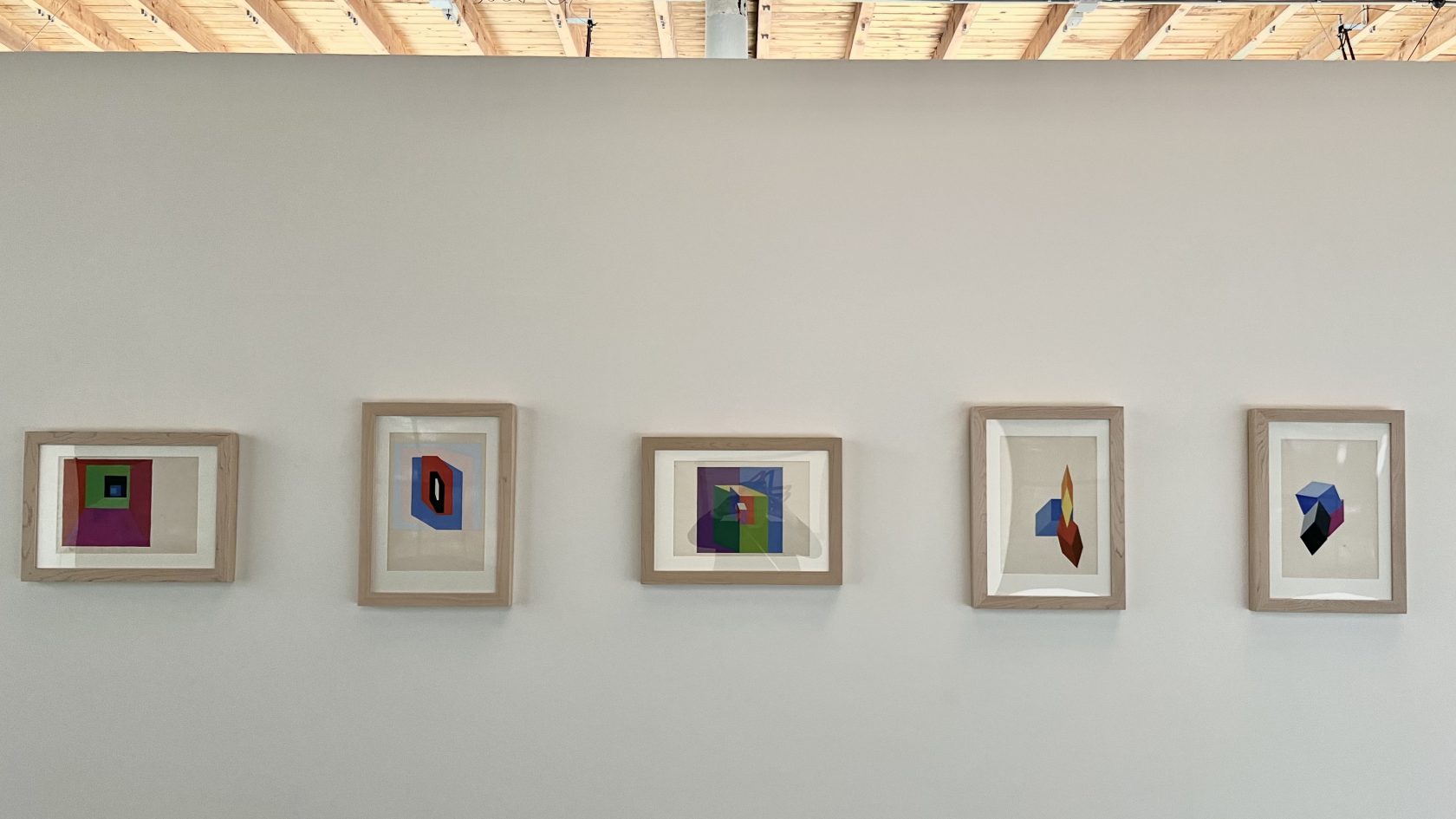 When concrete, minimal and media art come together