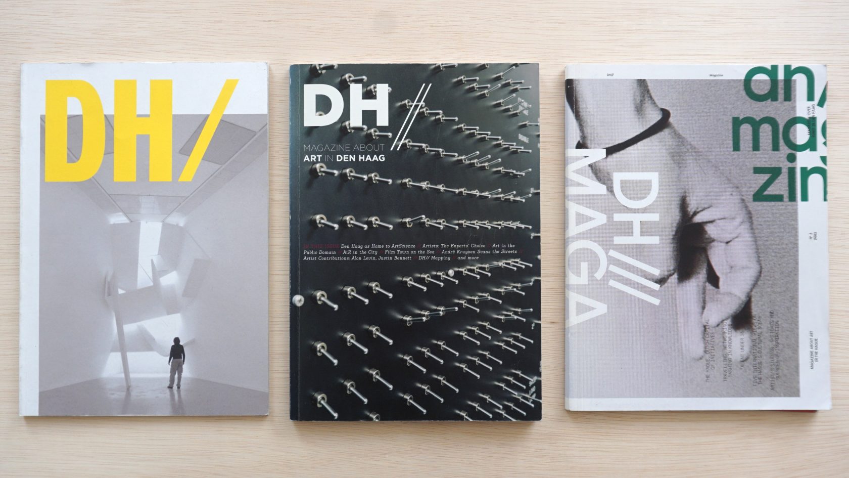 Haagse Publicaties over collectiviteit en kunstenaarsinitiatieven